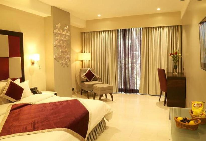 Hôtel The Flora Grand 11