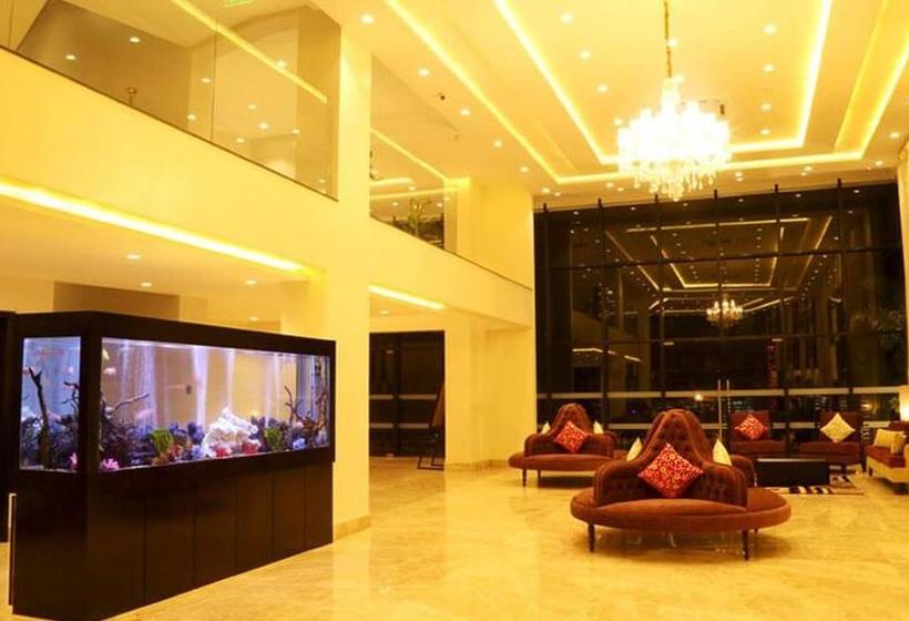 Hôtel The Flora Grand 16