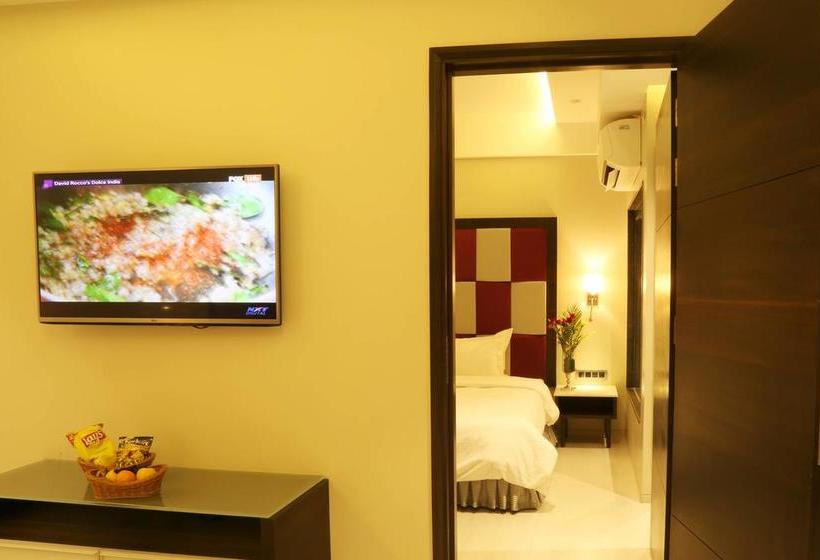 Hôtel The Flora Grand 9