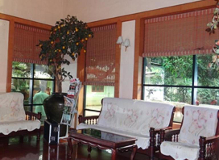 Hotel Gopika Regency 11