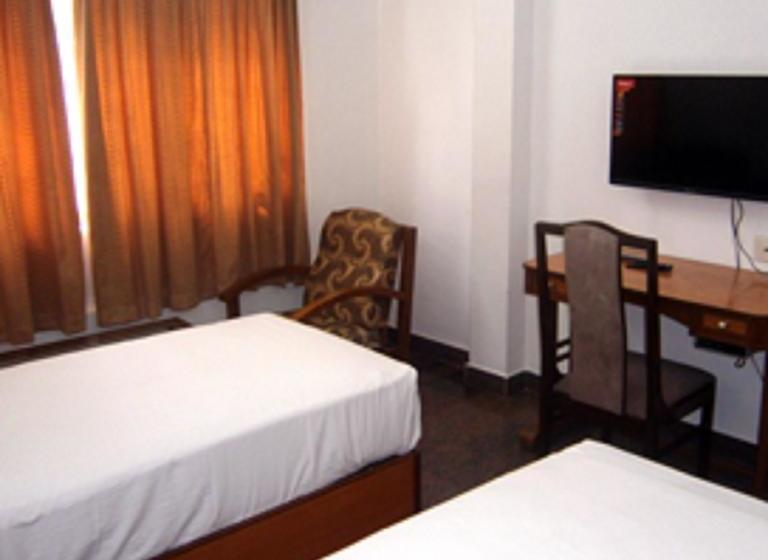 Hotel Gopika Regency 19