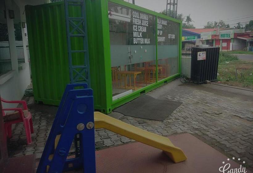 Hotel Gopika Regency 4