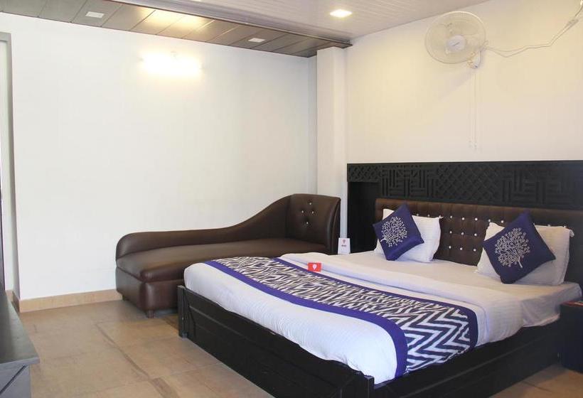 Hotel Oyo Rooms Hilltop Lake View Nainital 10