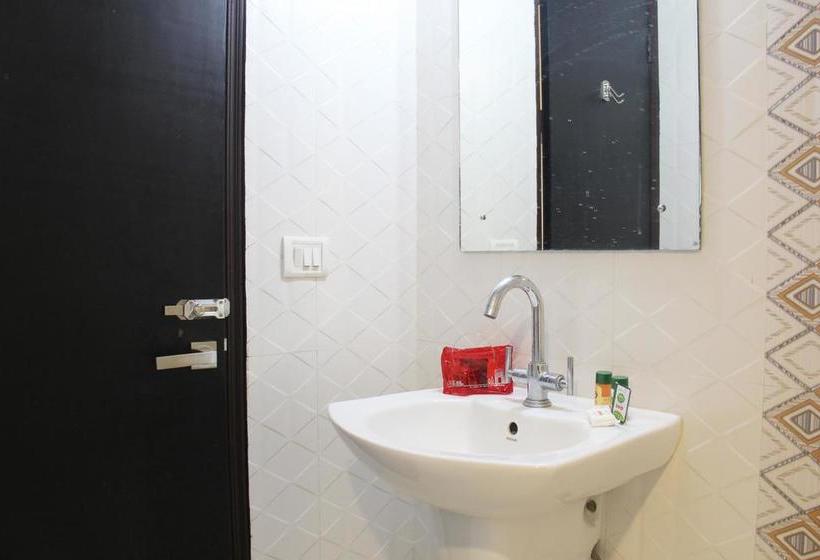 Hotel Oyo Rooms Hilltop Lake View Nainital 18