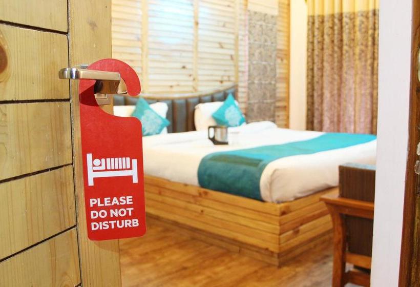 Hotel Oyo Premium Kainchi Dham 17