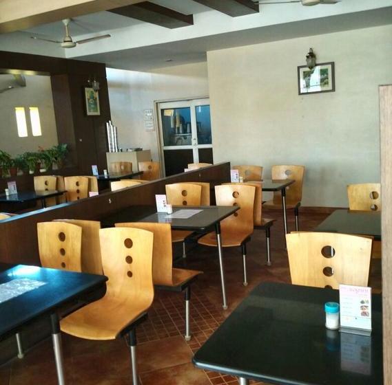 Hotel Anuradha Star Tower 4