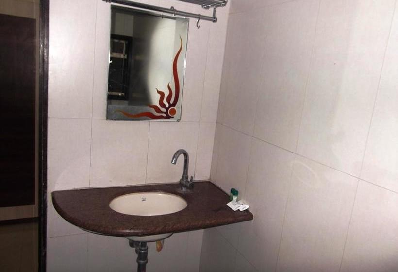 Hotel Neelam Executive 9