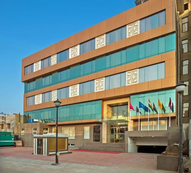 Hotel Manek The Ocean View 18