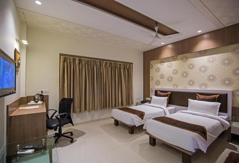 Hotel Manek The Ocean View 6