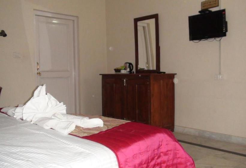 Hotel The Lake Retreat 1