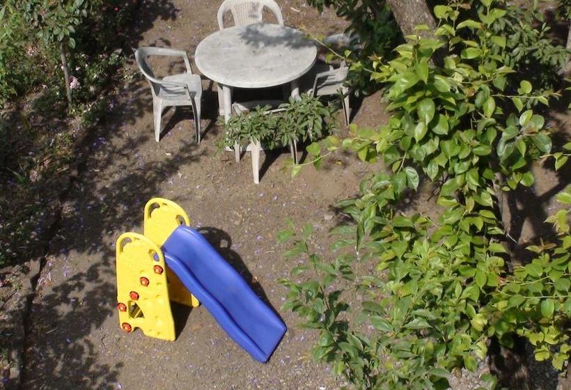 Hotel The Lake Retreat 17