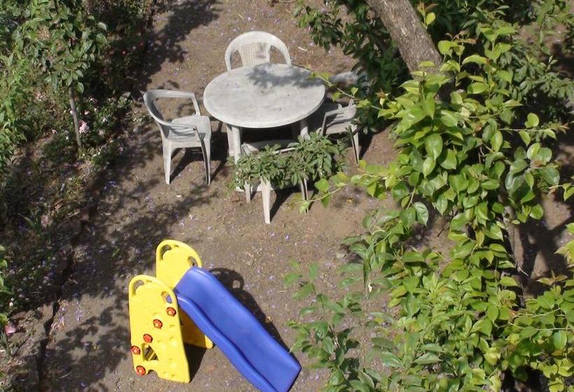 Hotel The Lake Retreat 18