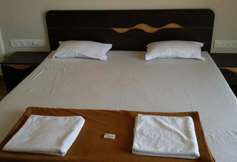 Blue Heaven Beach Resort 11