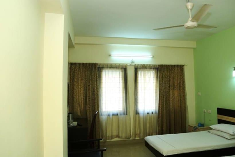 Hotel Sri Srinivasa Residency 3