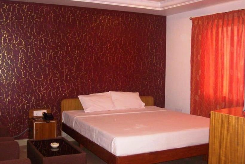 Hotel Sri Srinivasa Residency 8