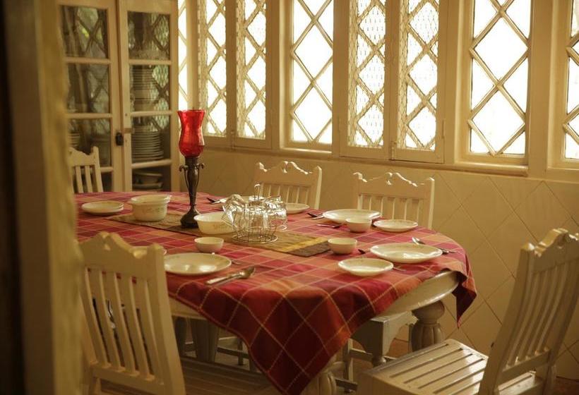 Bed and Breakfast Saffronstays Parsi Manor 6