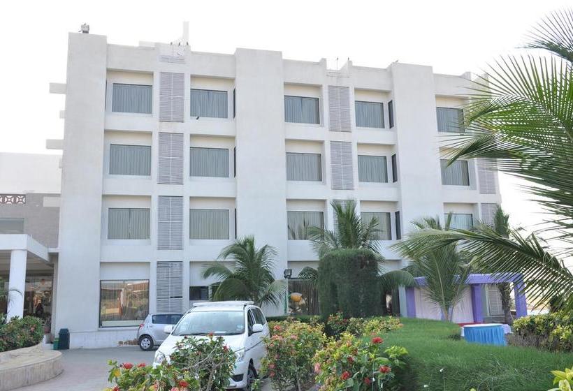 Goverdhan Greens Resort 4