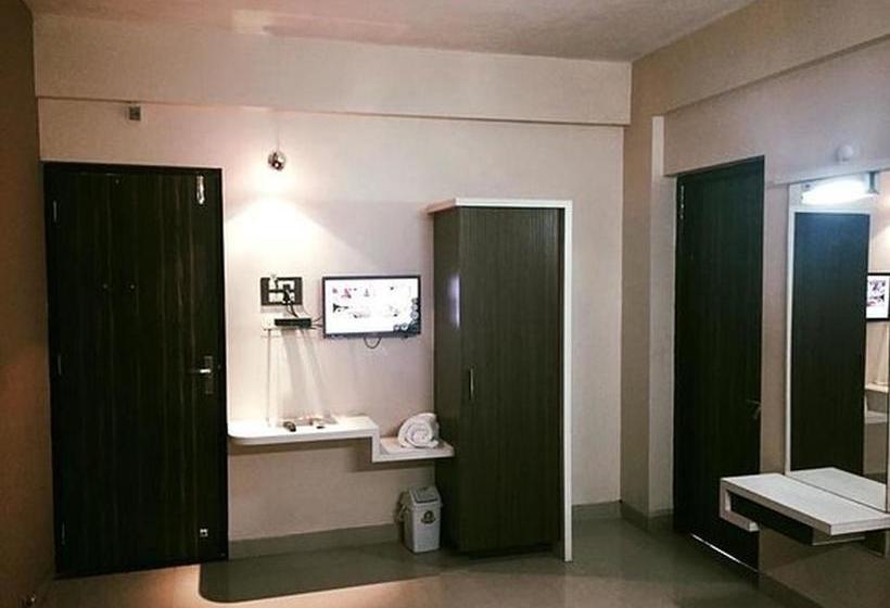 Hotel Indo Mountain 11