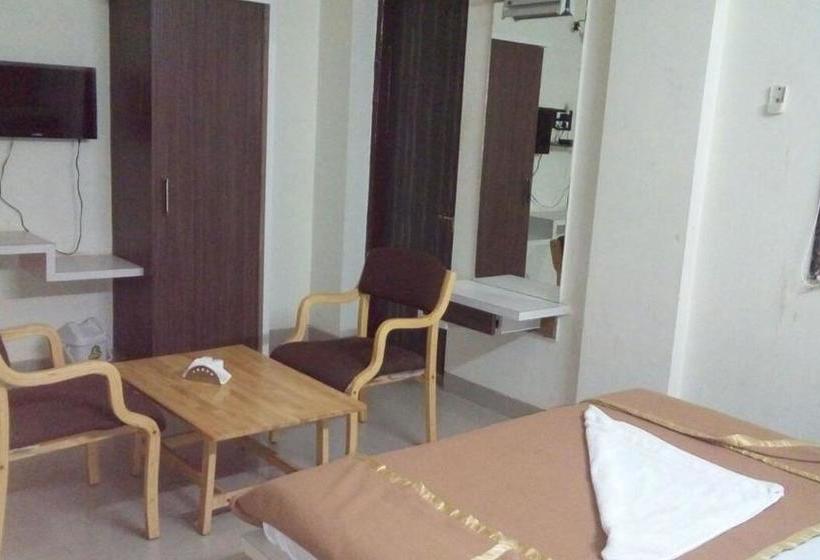 Hotel Indo Mountain 7