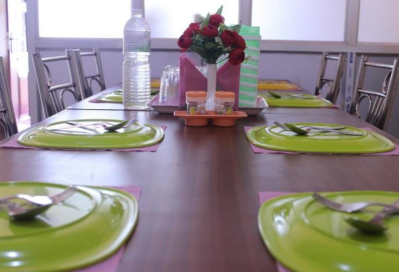 Zero To One Stay Hotel Khandroling 16