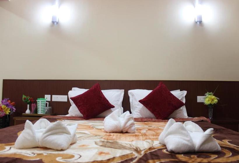 Zero To One Stay Hotel Khandroling 20