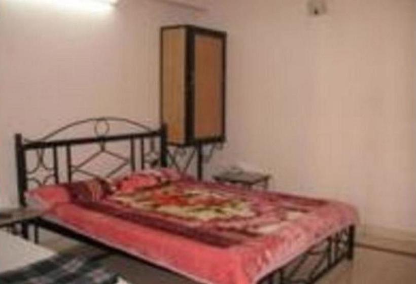 Hotel Atithi Niwas 4