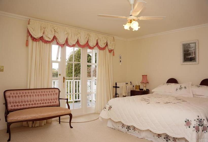 Country Lane Homestay B&b 12