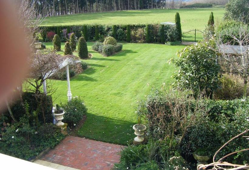 Country Lane Homestay B&b 8