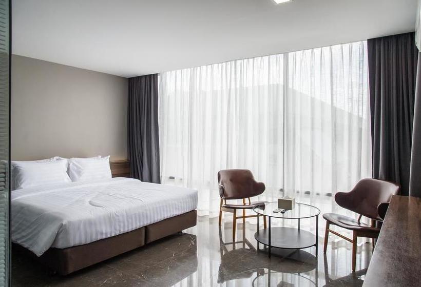 Onyx Hotel Bangkok 11