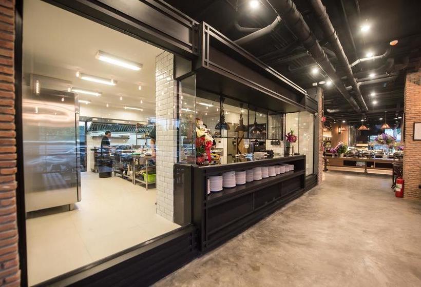 Onyx Hotel Bangkok 14