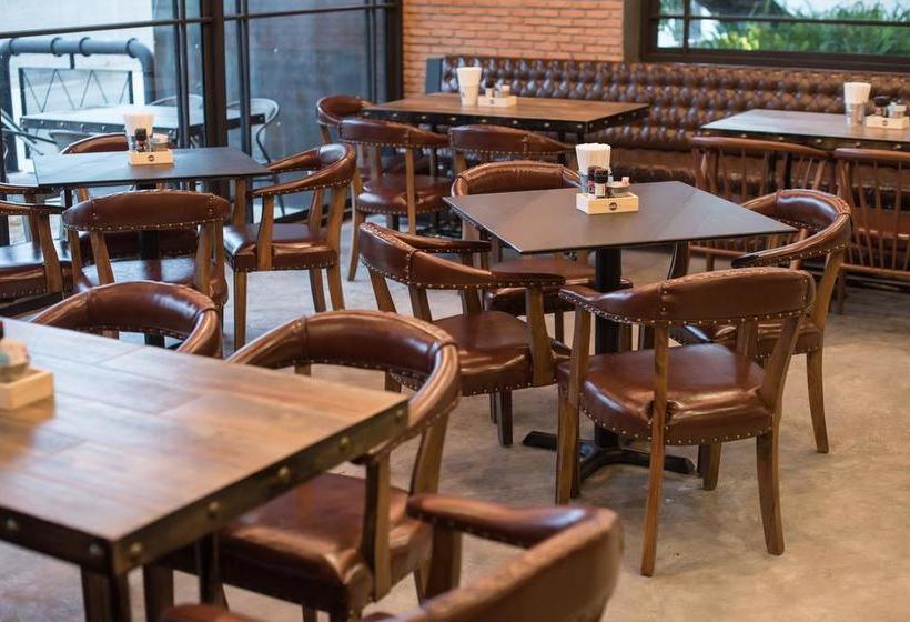 Onyx Hotel Bangkok 18