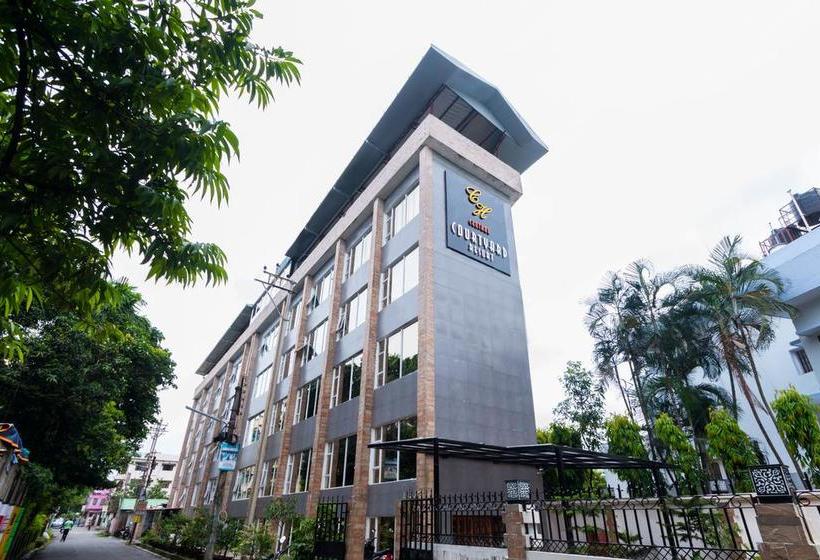 Central Courtyard Boutique Resort