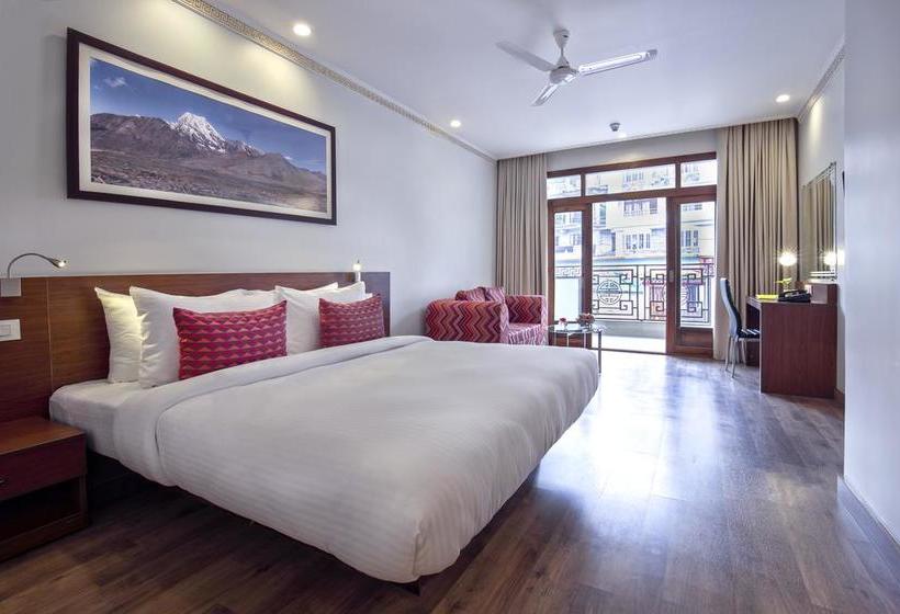 Lemon Tree Hotel Gangtok 6