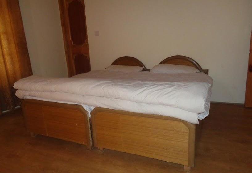 Hotel Lzakar Guest House 11