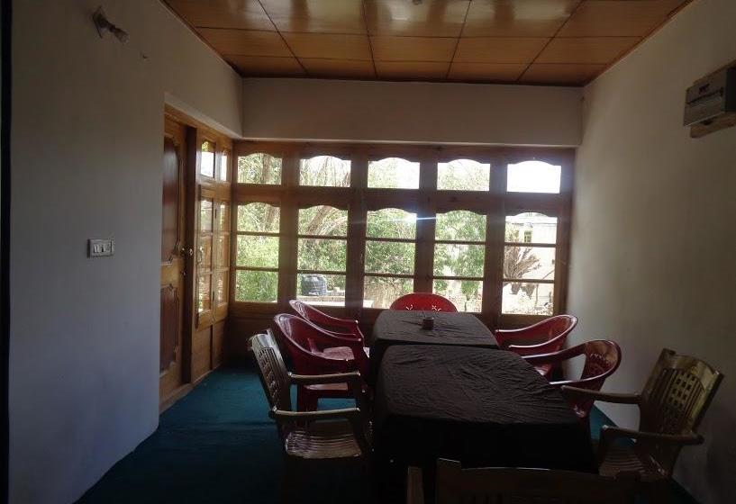 Hotel Lzakar Guest House 9