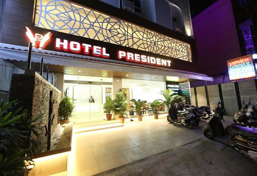 Hotel President 17