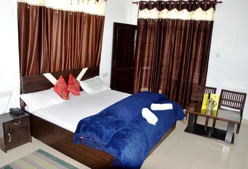 Hotel Satyadev Grand 2