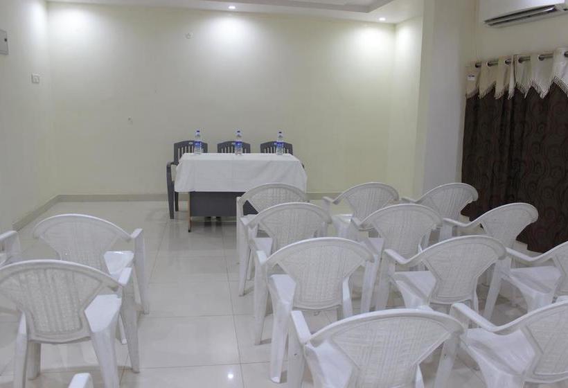 Hotel Athidhi Regency 17