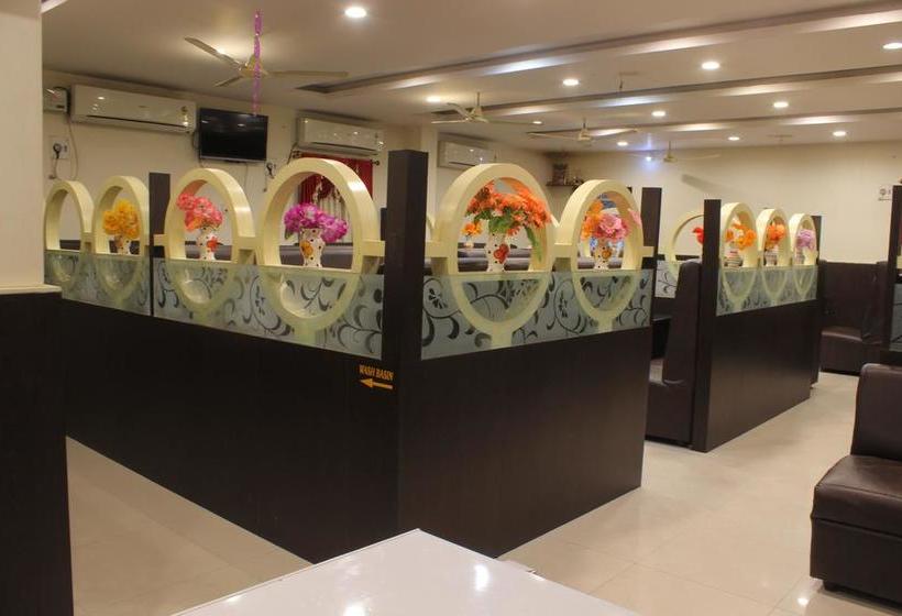 Hotel Athidhi Regency 19