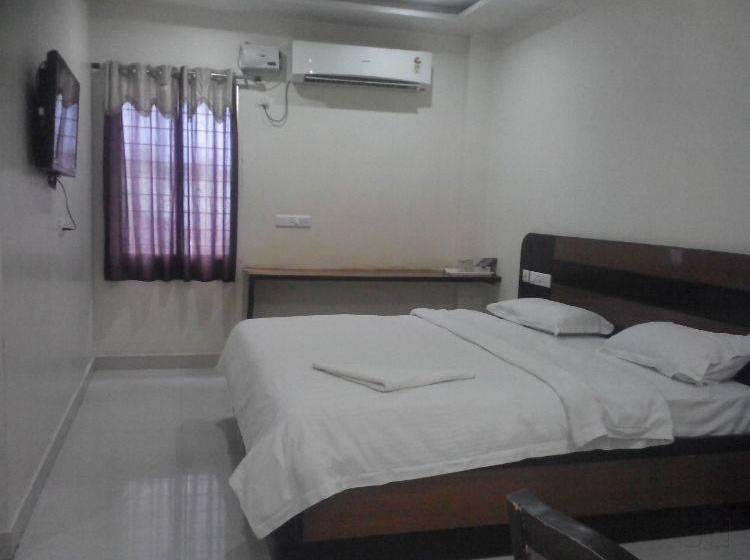 Hotel Athidhi Regency 20