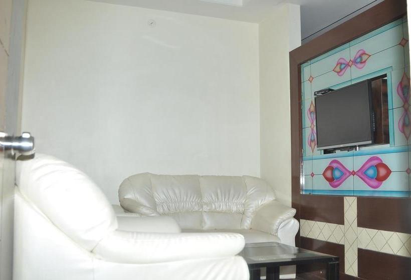Hotel Athidhi Regency 4