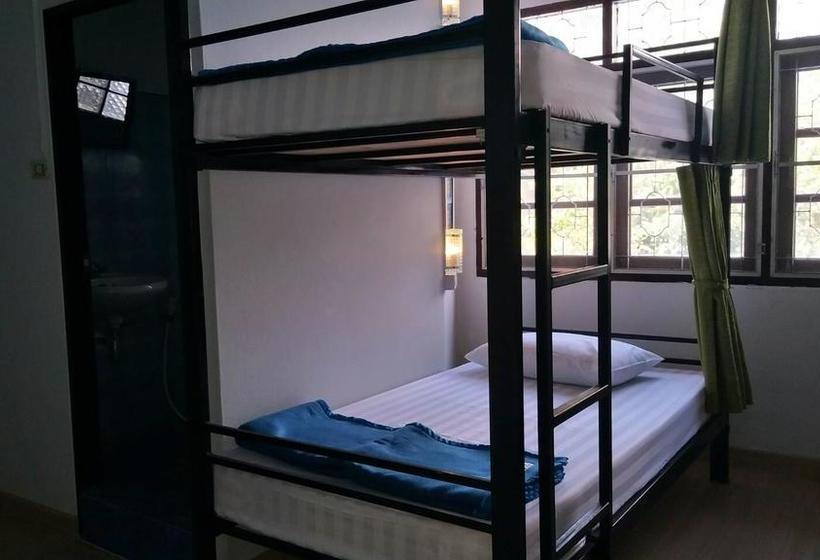 Infinity Hostel Krabi 9