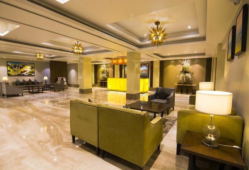 Hotel The India Benares 16