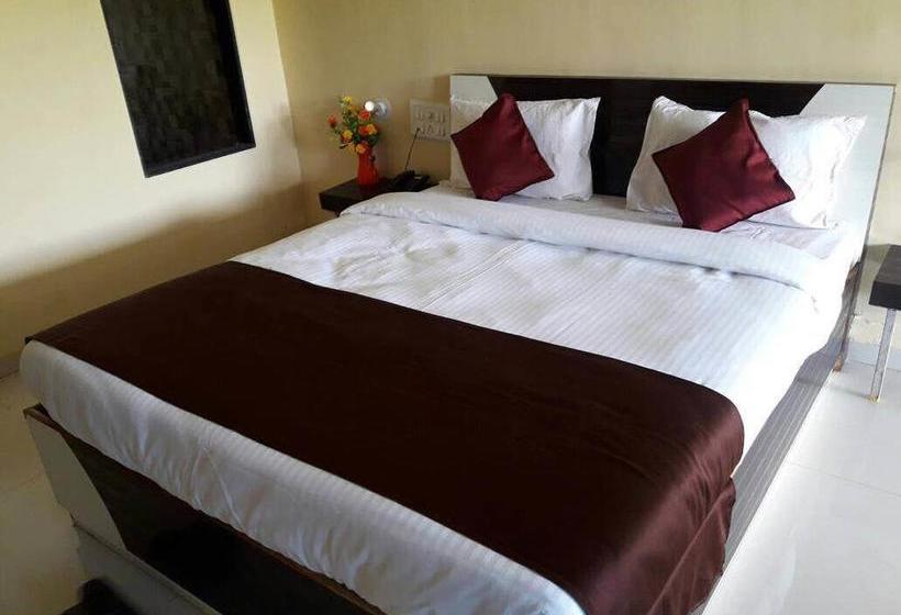 Resort The Royal Oak 17