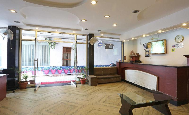 Hotel S In Holidays 16