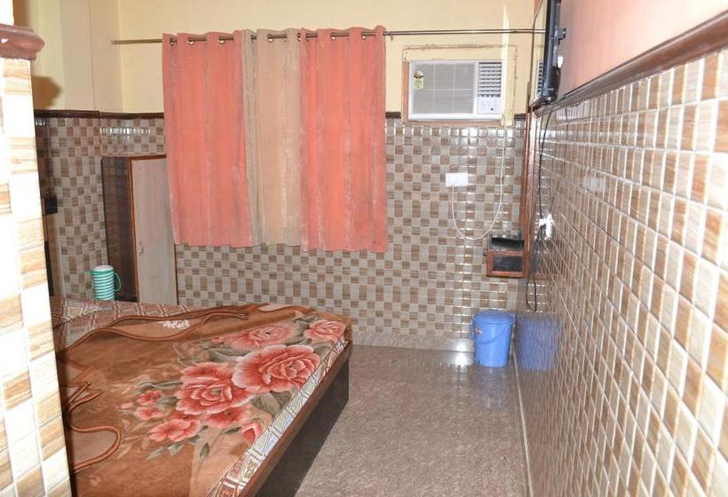 Hotel S In Holidays 5