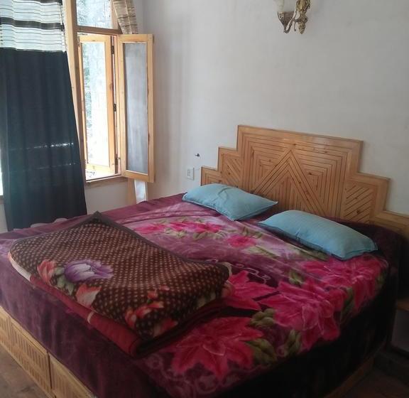 Hotel Cafe Gravity And Lodge 19