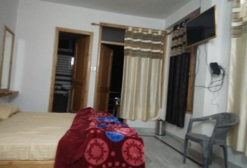 Hotel Cafe Gravity And Lodge 3