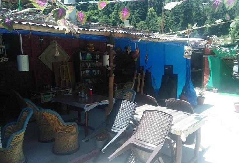 Hotel Cafe Gravity And Lodge 9