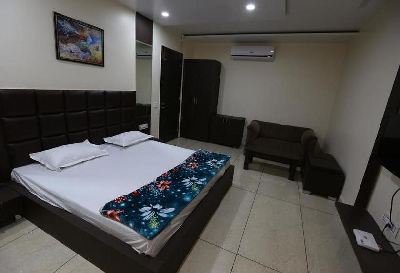 Hotel Rv Plaza Ludhiana